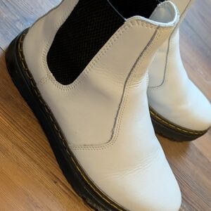 White Leather Chelsea Boot with Black Elastic Panel